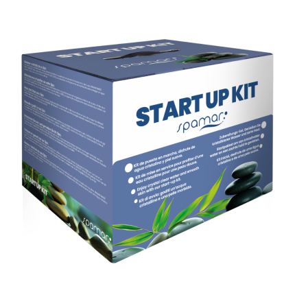 Caixa com o kit de manutenção de spa