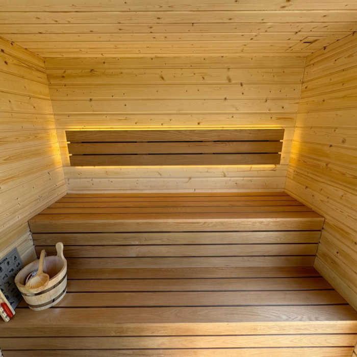 Sauna Exterior em Pinho Maciço